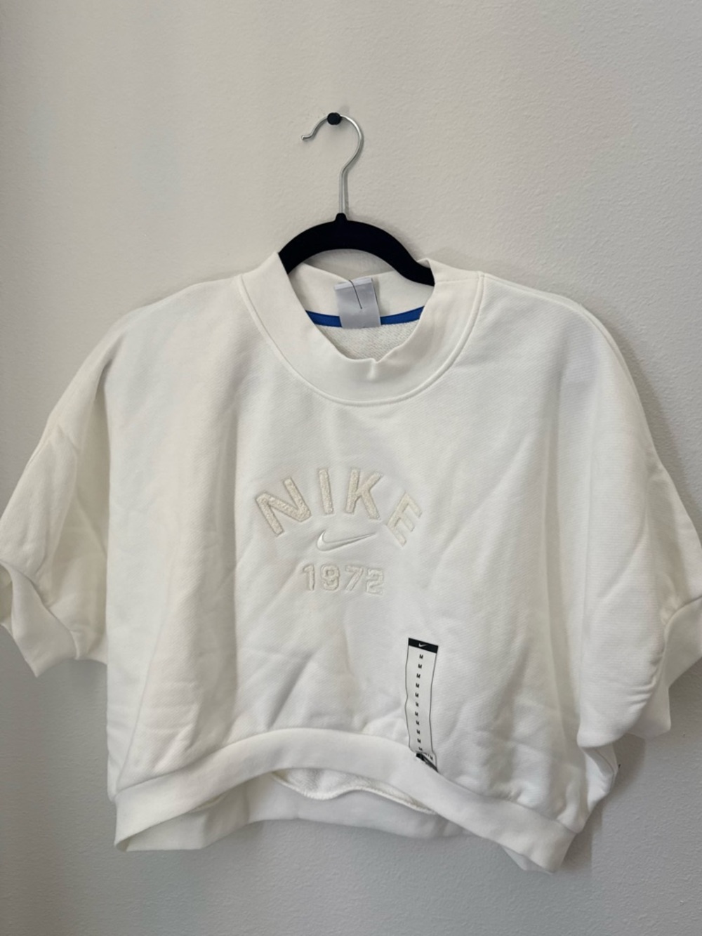 Nike White Crew Sweatshirt with Blue Neck Trim